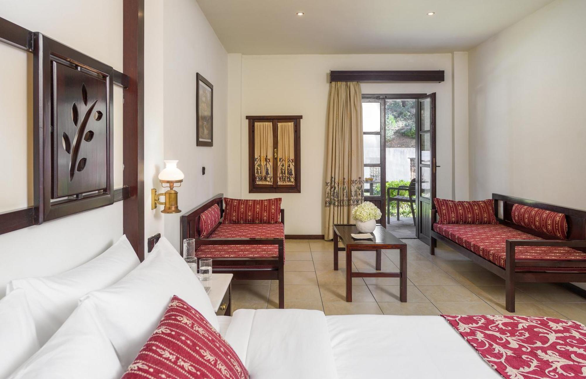 Simantro Beach Sani  Camera foto A room at the hotel