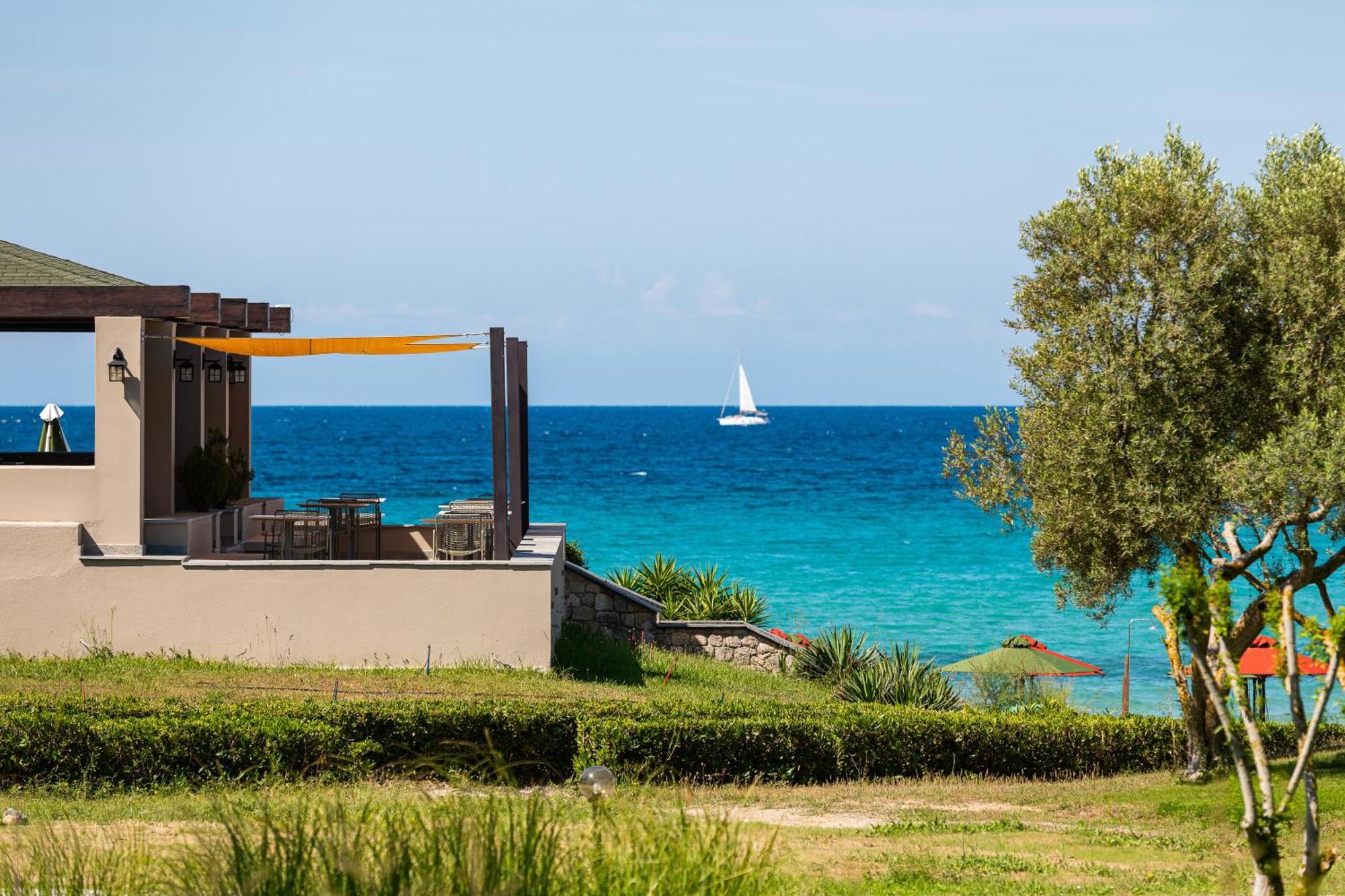 Simantro Beach Sani  Esterno foto View of the sea from the hotel