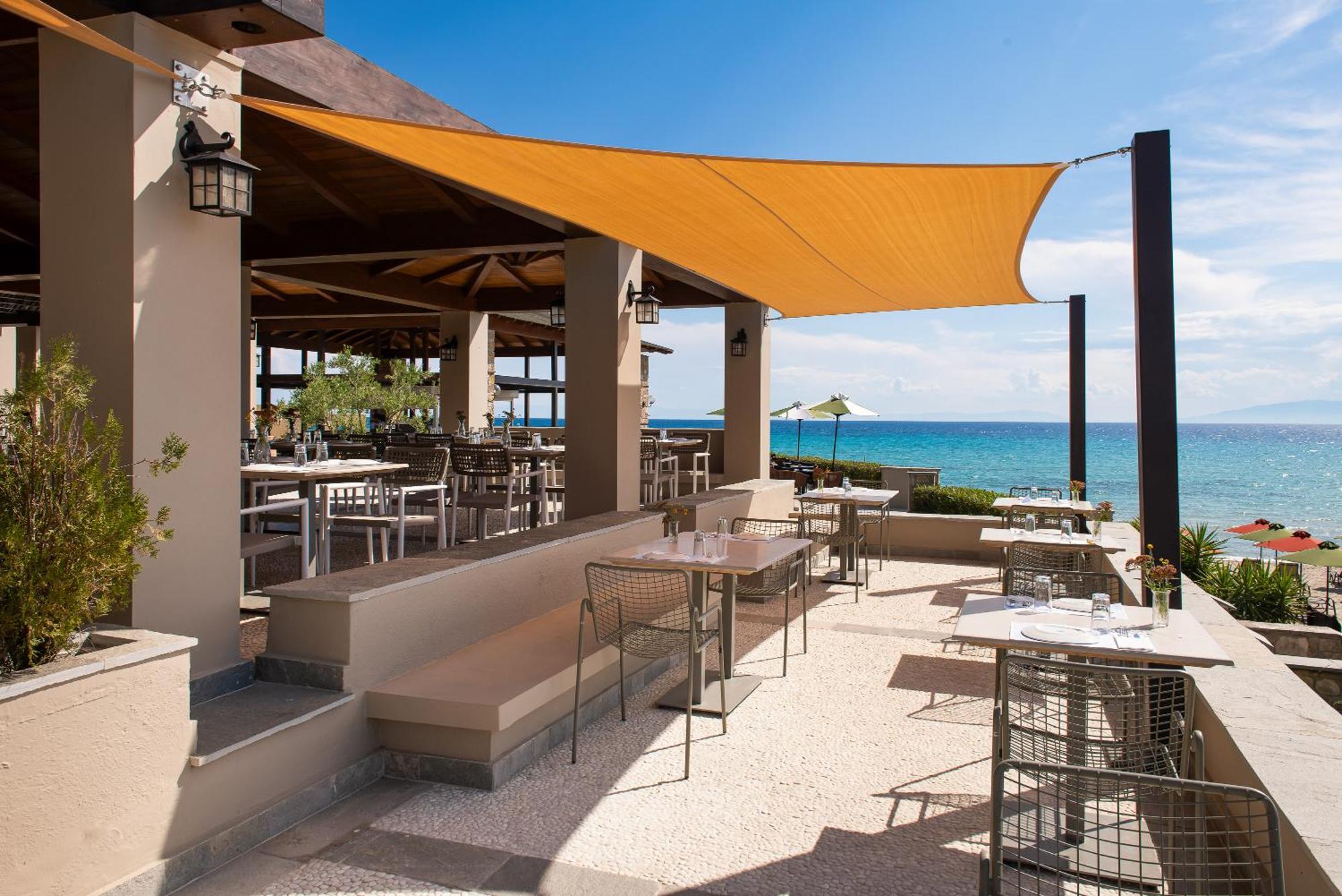 Simantro Beach Sani  Esterno foto The Beach Club